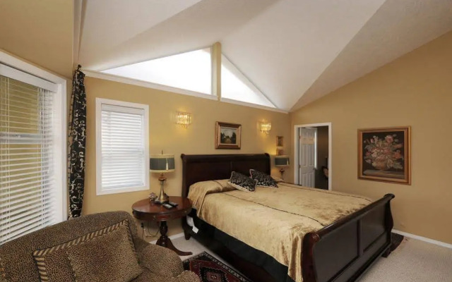 Menzie's Manor