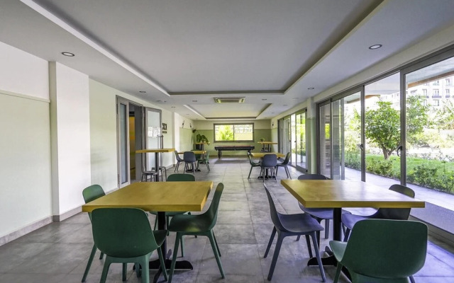 Sea View Stylish Flat w Shared Pool in Alanya