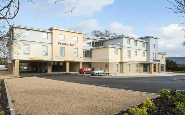 Premier Inn Witney