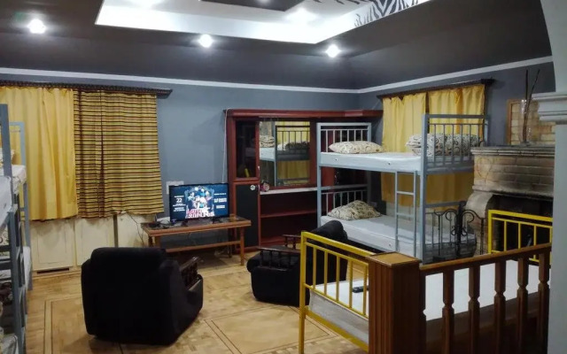 Zebra Hostel & Tours
