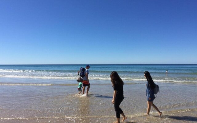 Maxmee Resort (formally Surfers Paradise Backpackers)