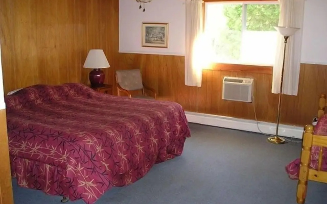 The Riverside Inn