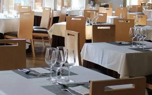 Hostal Antic Balneari De Rocallaura