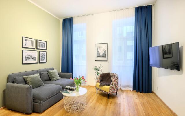 Jimmy's Apartments Dandelion