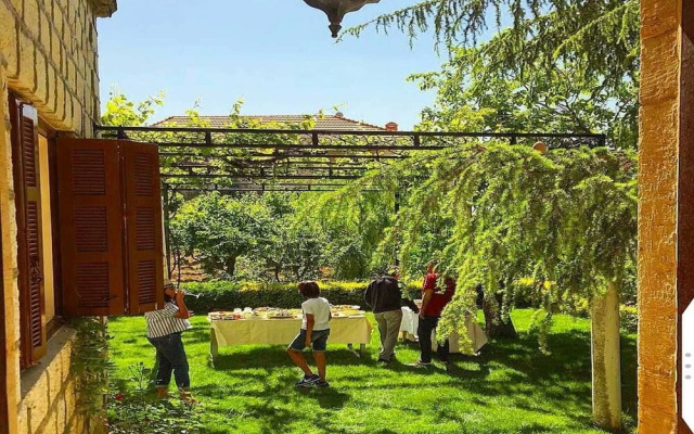 Boustany Guest House - Hostel