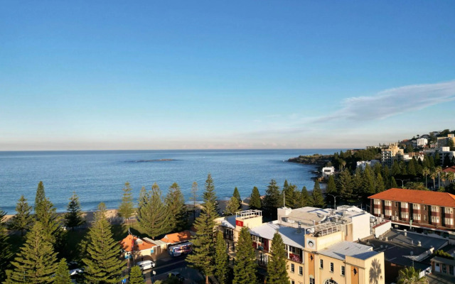 Mad Monkey Coogee Beach Hostel
