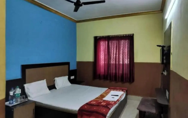 DhamStay Hotel Samrat Palace Near Beach