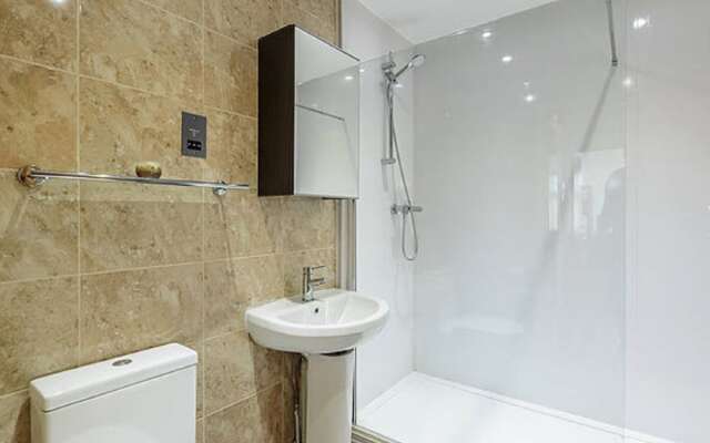 Luxury Central Newcastle Apartment 23