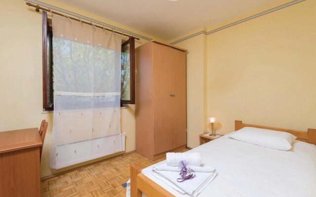 Stunning Home in Prigradica With Sauna, Wifi and 5 Bedrooms