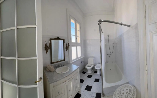 Beautiful apartment in Plaza Dorrego, San Telmo