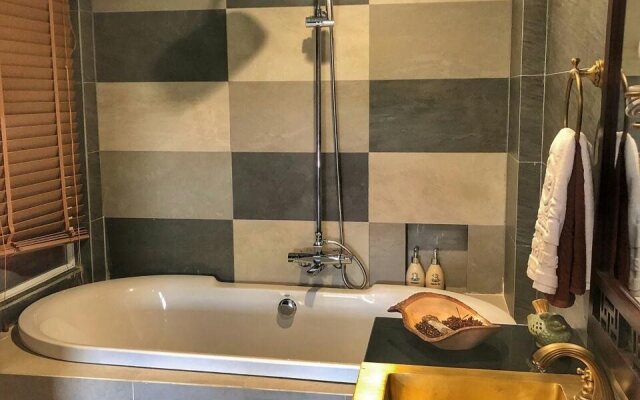 PnP Exclusive Apartment and Hotel