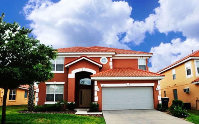 Lake Berkley - 7 Bed 5 Baths Villa