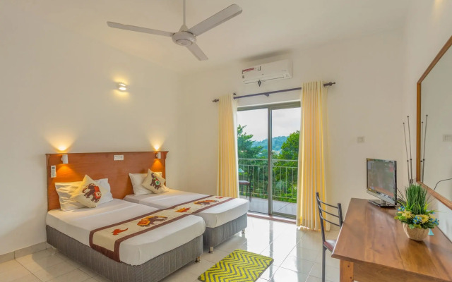 Tamarind Tree Inn