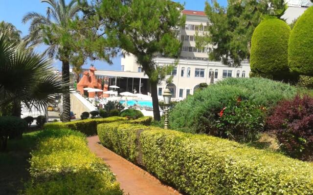 Club Sunny World (ex Orient Hill Hotel)