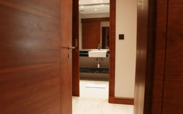 Weekend Hotel Sari