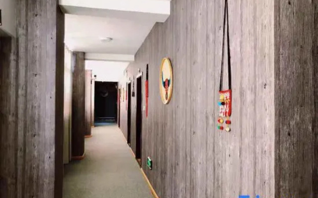 Mangshi Minsu Homestay