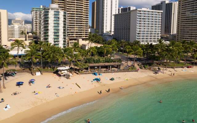 Aston Waikiki Circle Hotel