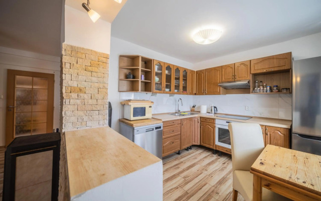 Celý dům s vybavenou kuchyní, koupelna s vířivkou