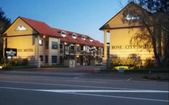 Rose City Motel