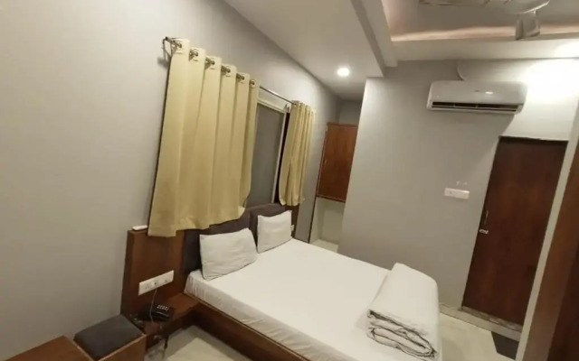 Hotel Shankar by OYO Rooms