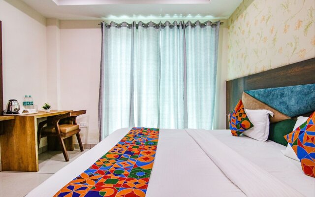 Fabhotel Lime Wood