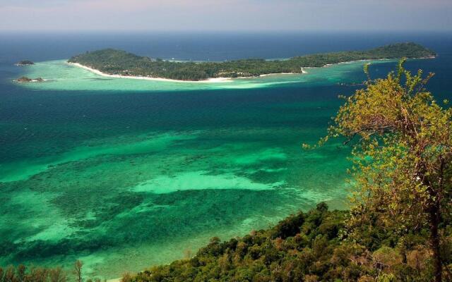 Blue Tribes Garden Beach Resort