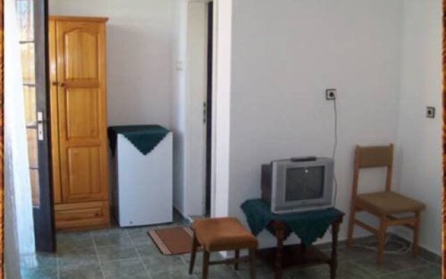 Guest House Dinev