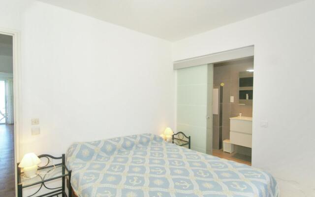 Attractive Villa in Moriani-Plage at Sea