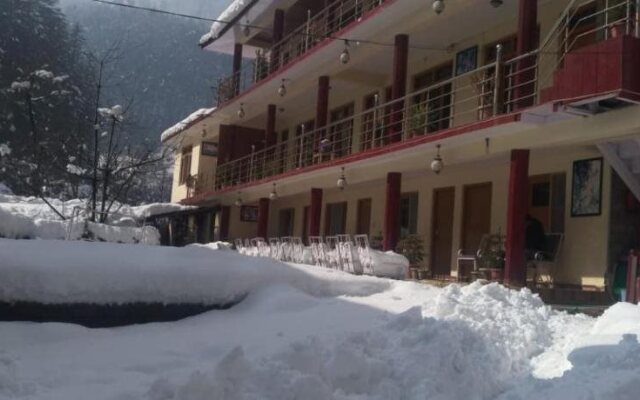 Hotel Chetna & Cottages