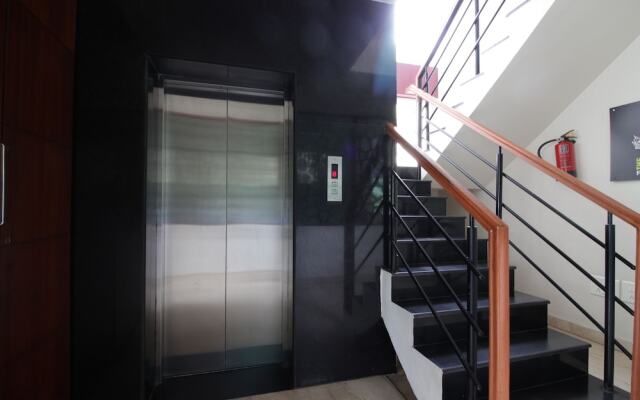 Hotel White Parrot