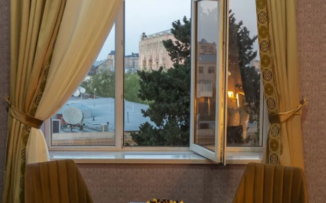 Center Hotel Baku