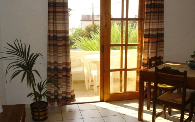 Maria Suites