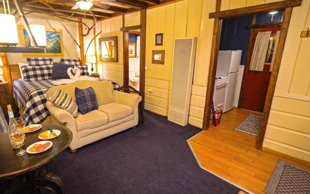 Arrowhead Pine Rose Cabins