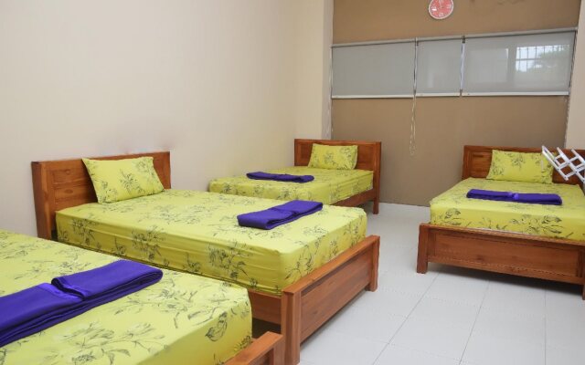 Footprints Backpacker