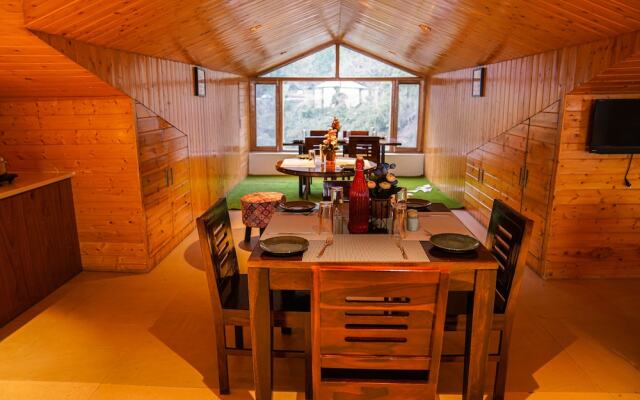 Montrose 11 Boutique