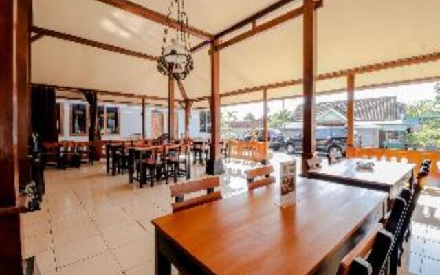 Griya Limasan Hotel by ZUZU