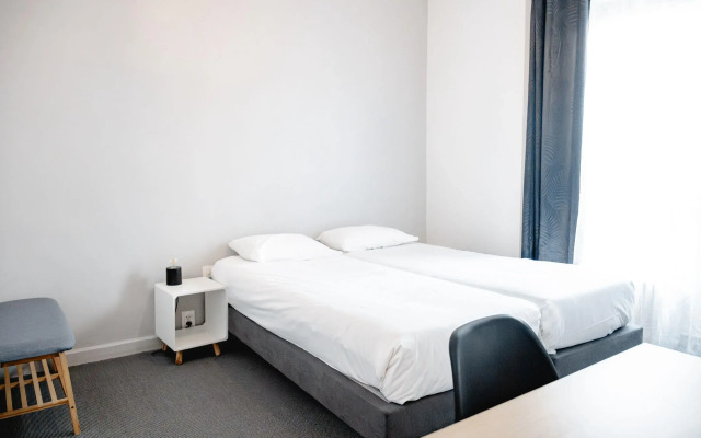 Brit Hotel L'Arrivée Guingamp