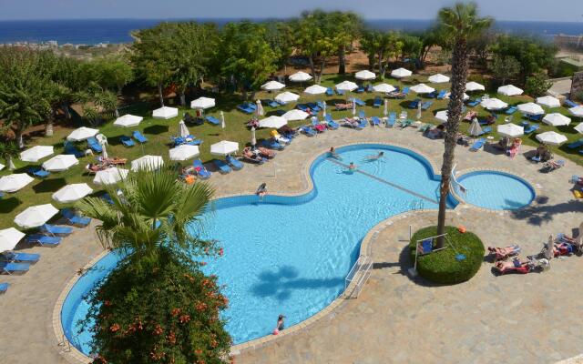 Maris Grand Waterpark Resort