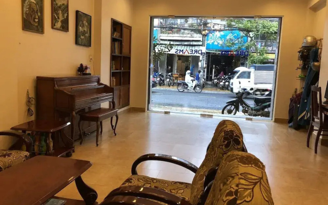 Trinh Nhi Hotel 1