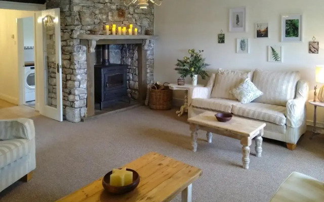 Springhouse Country Park