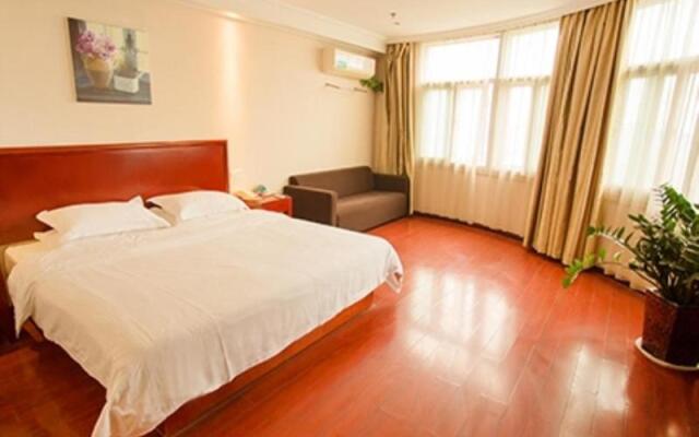 GreenTree Inn Lian Yun Gang Benniu Square Hotel