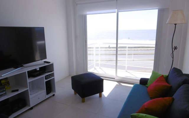 DEPTOS VIP en EDIFICIO FRENTE AL MAR-ZONA CONSTITUCION