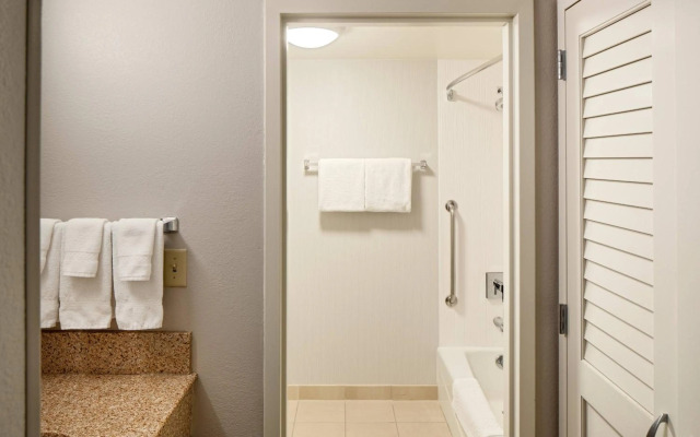 Courtyard by Marriott Cincinnati Blue Ash