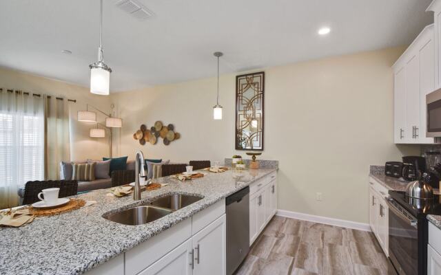 Charming Vacation Townhome with Pool CG1576