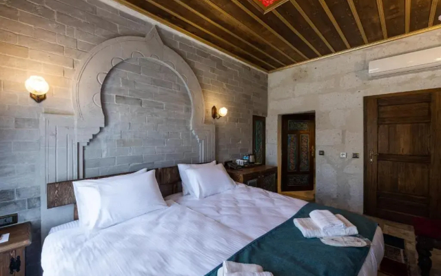 Foremanson Cave Hotel