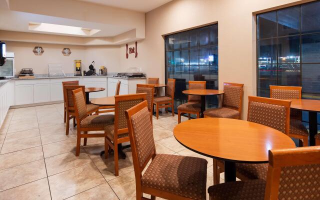 Motel 6 Willcox, AZ