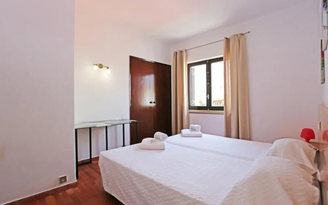 V 03 - Apartment 3 in Seacliff Albufeira