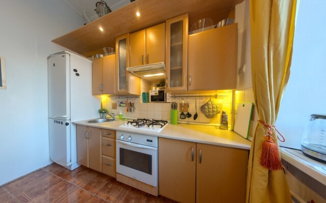 Apartment on Kamennoostrovskiy p17