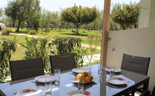 "kalamaki Plaza Apartments ''tzante''"