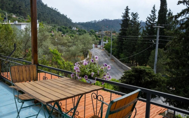 Flat 5 km to Beach With a View in Marmaris